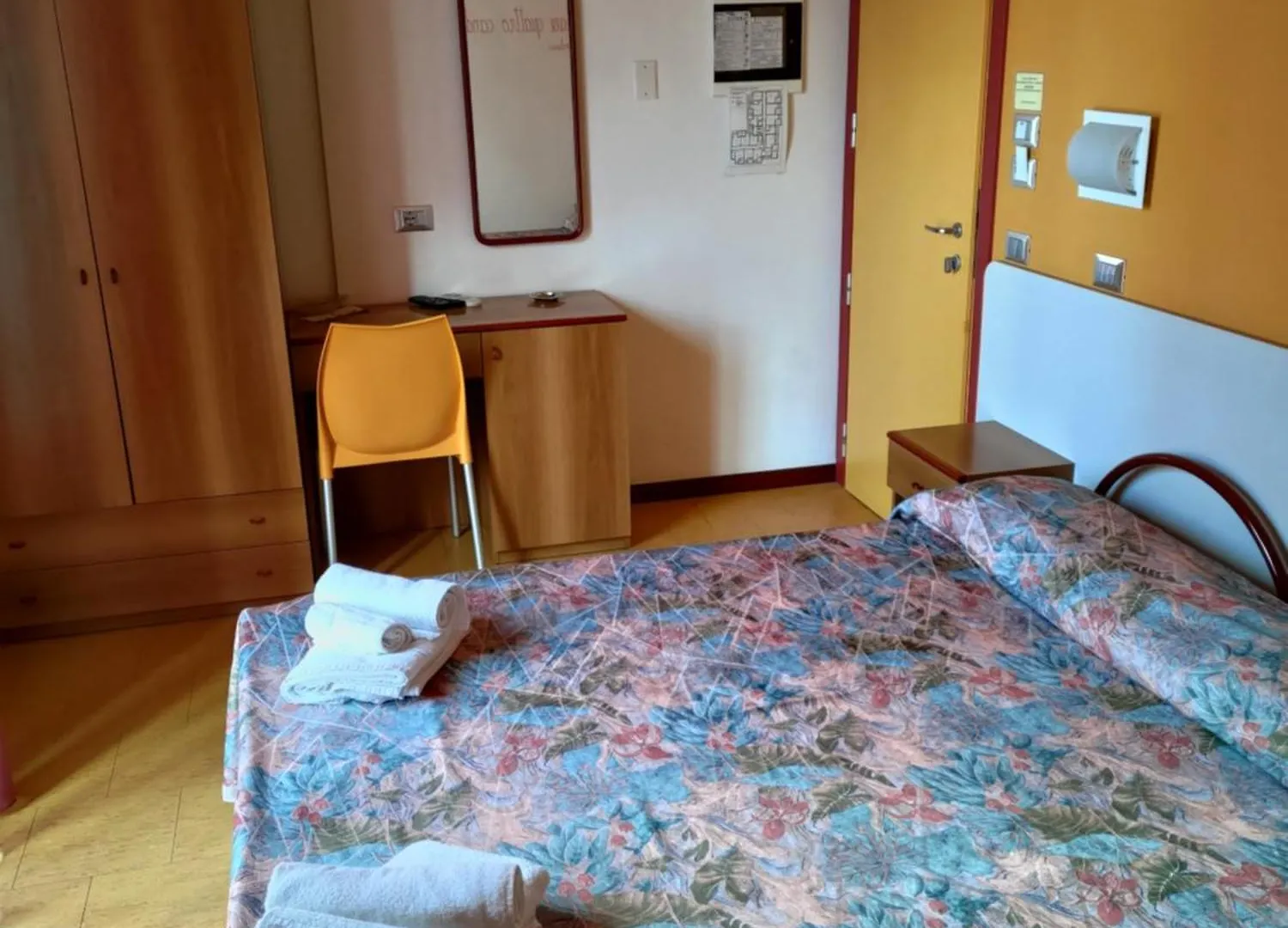 Meuble Nautic Rooms B&B Cesenatico Hotel